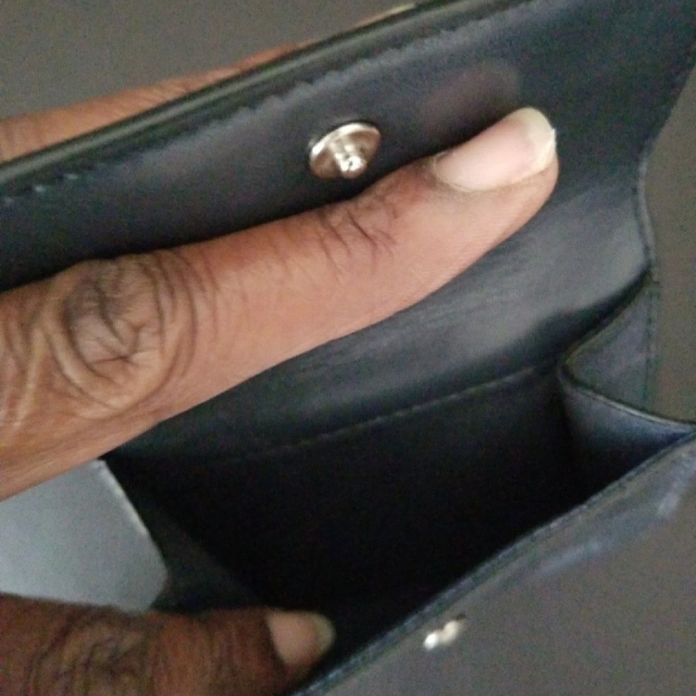 Wallets - Picture 6 of 11